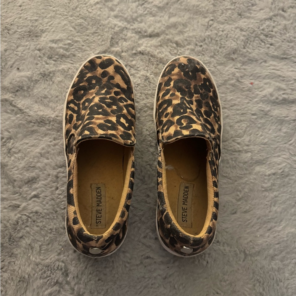 Steve Madden Brown and Black Sneakers